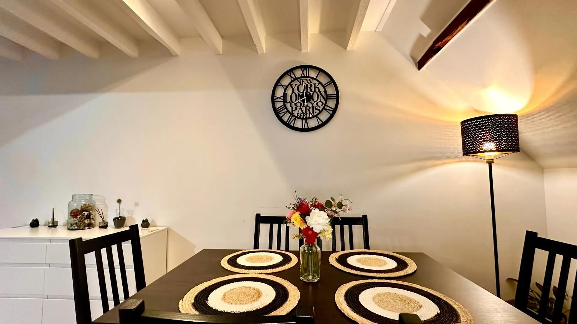 Luxury Suites Centrum By Rikas Hotels Amberes Bélgica